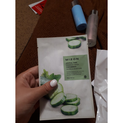 Mizon Осветляющая увлажняющая тканевая маска с экстрактом огурца Joyful Time Essence Mask Cucumbrer Gloss & Moisture (1 шт x 23 гр) Mizon Осветляющая увлажняющая тканевая маска с экстрактом огурца Joyful Time Essence Mask Cucumbrer Gloss & Moisture (1 шт x 23 гр)