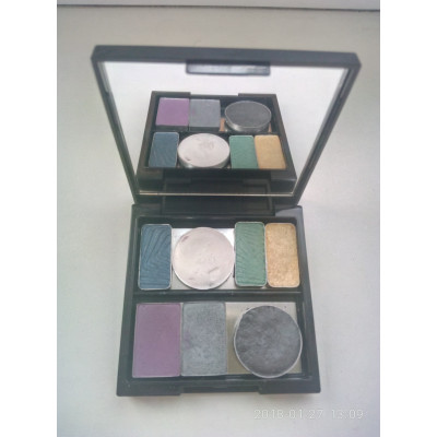 Tonymoly Палетка для теней Delight Shadow Delight Make Up Box Tonymoly Палетка для теней Delight Shadow Delight Make Up Box